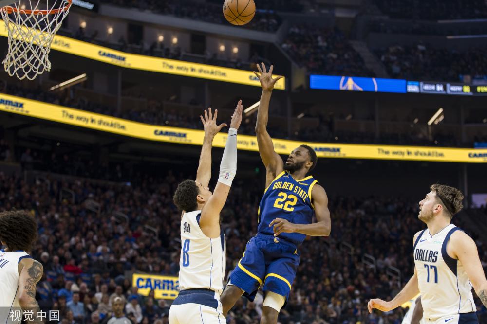 的这座场馆 的这座场馆