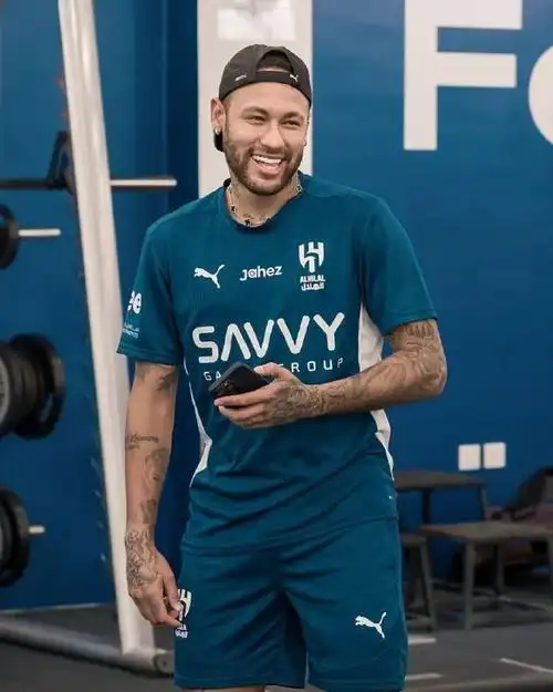 跃的参与者 跃的参与者