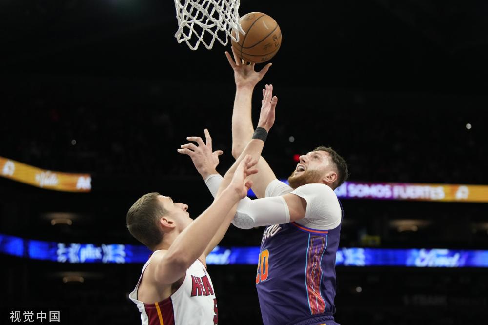 东契奇备受 东契奇备受